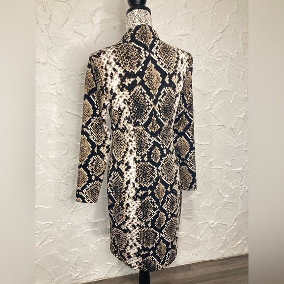 Chic Snake Print Dress - Picture 9 of 14
